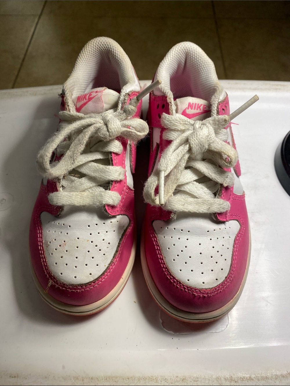 Nike Kids White and Pink Low-Top Sneakers